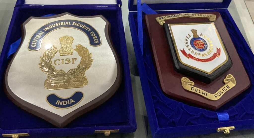 Gallantry awards, medals and mementos